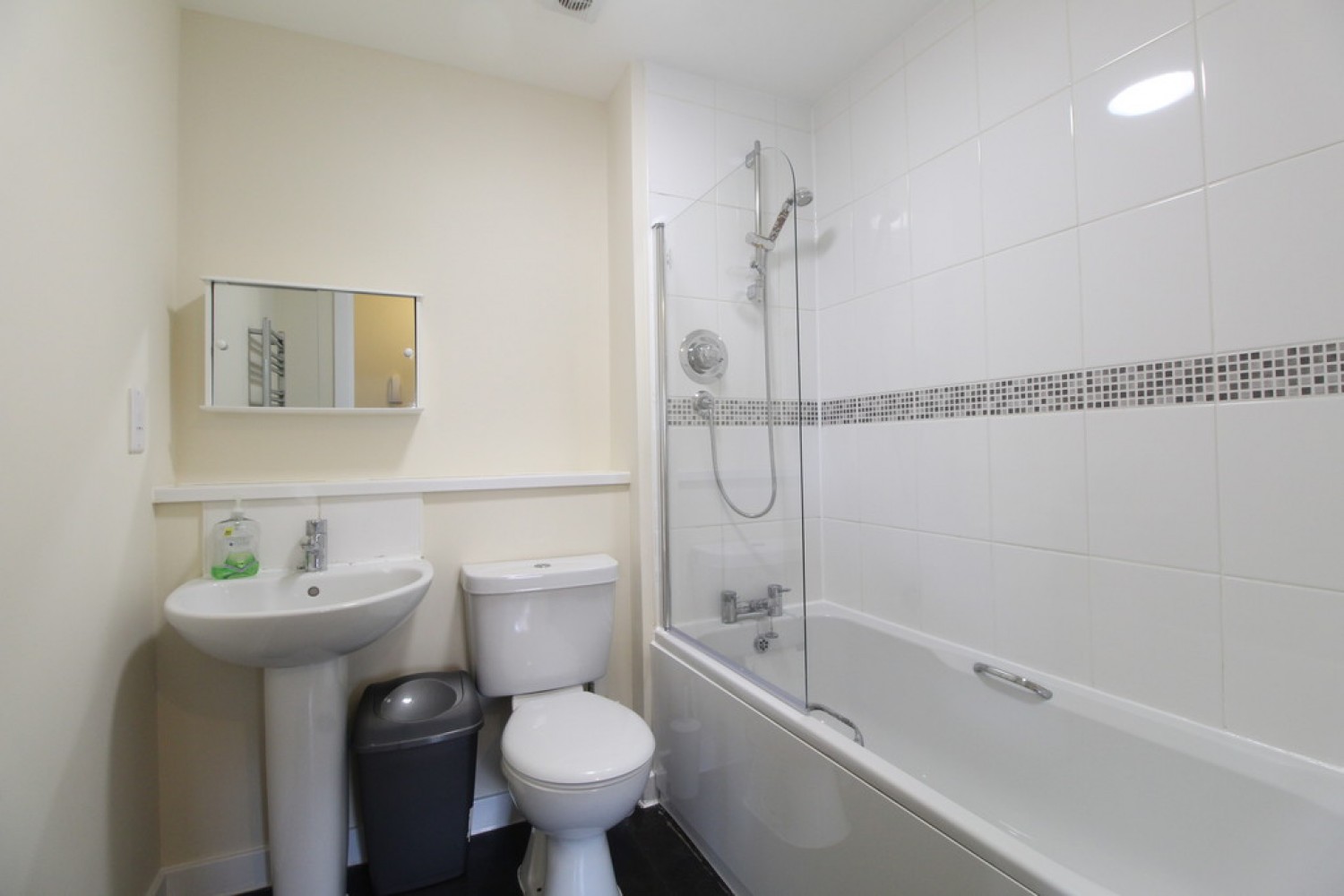 1 bedroom Flat for Letting Marine House, Quayside Drive
