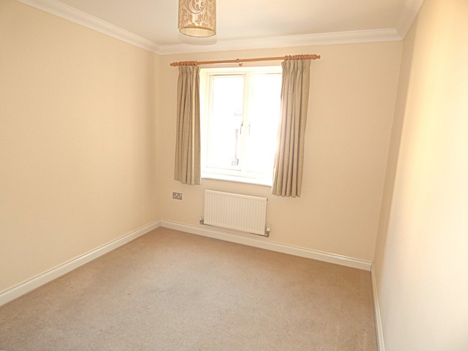 3 bedroom Flat for Sale Henry Laver Court, Balkerne Heights