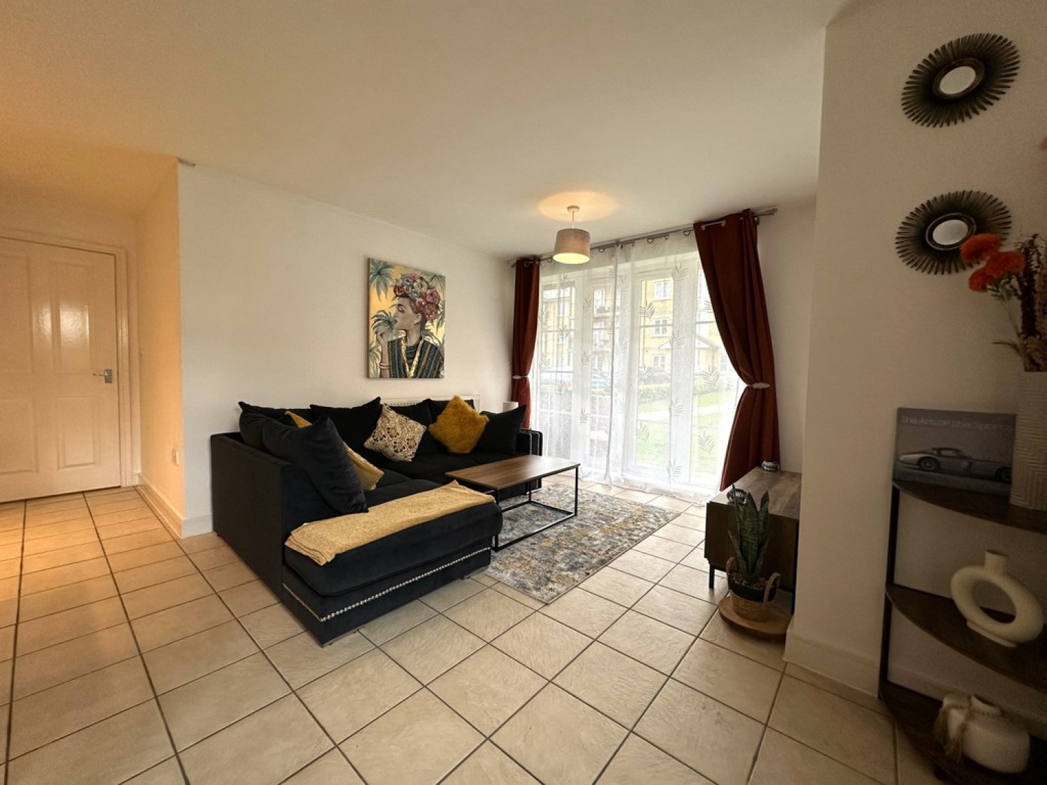 2 bedroom Flat for Sale Leonard Place, Clarendon Way