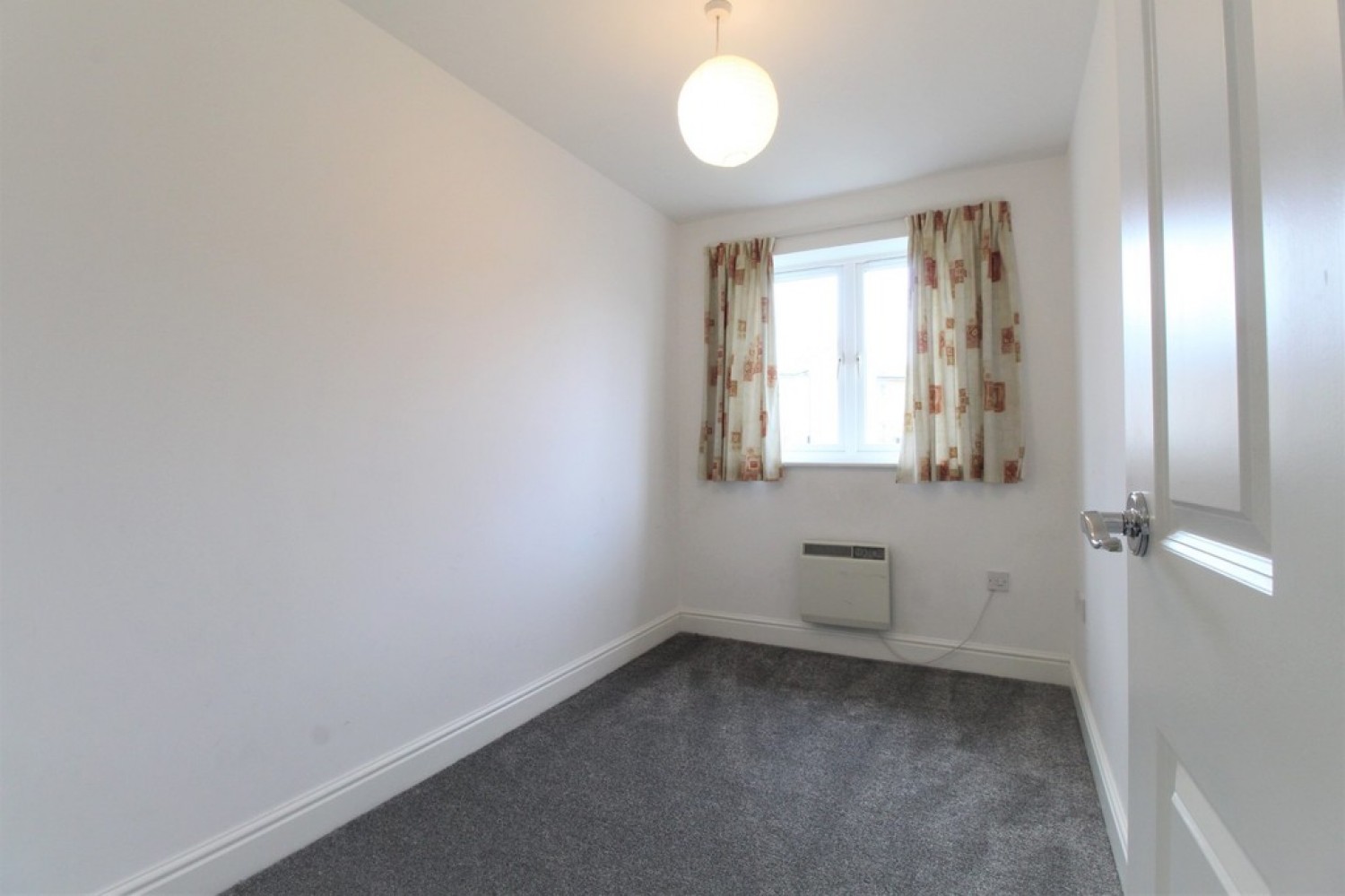 2 bedroom Flat for Sale Bloyes Mews, North Station