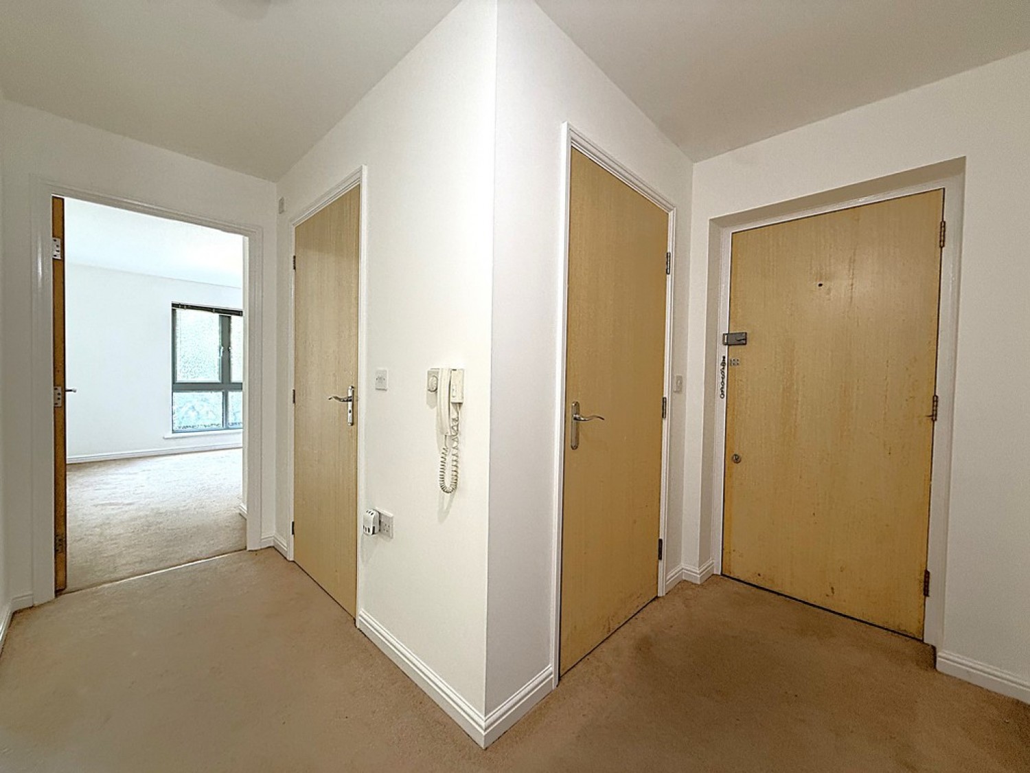 2 bedroom Flat for Letting Bradman Court, Circular Road East