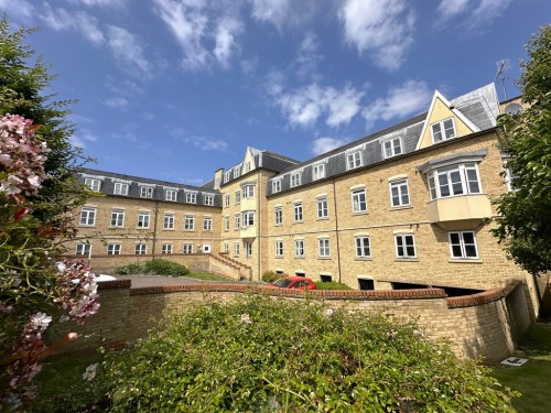 Beche House, Abbeyfields