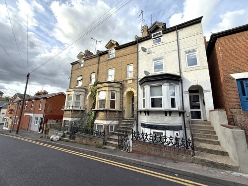 Alexandra Road, Town Centre