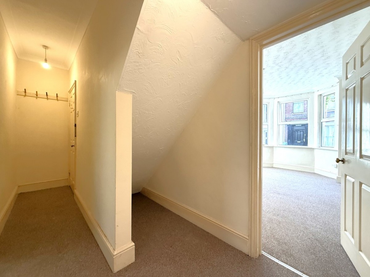 Alexandra Road, Town Centre