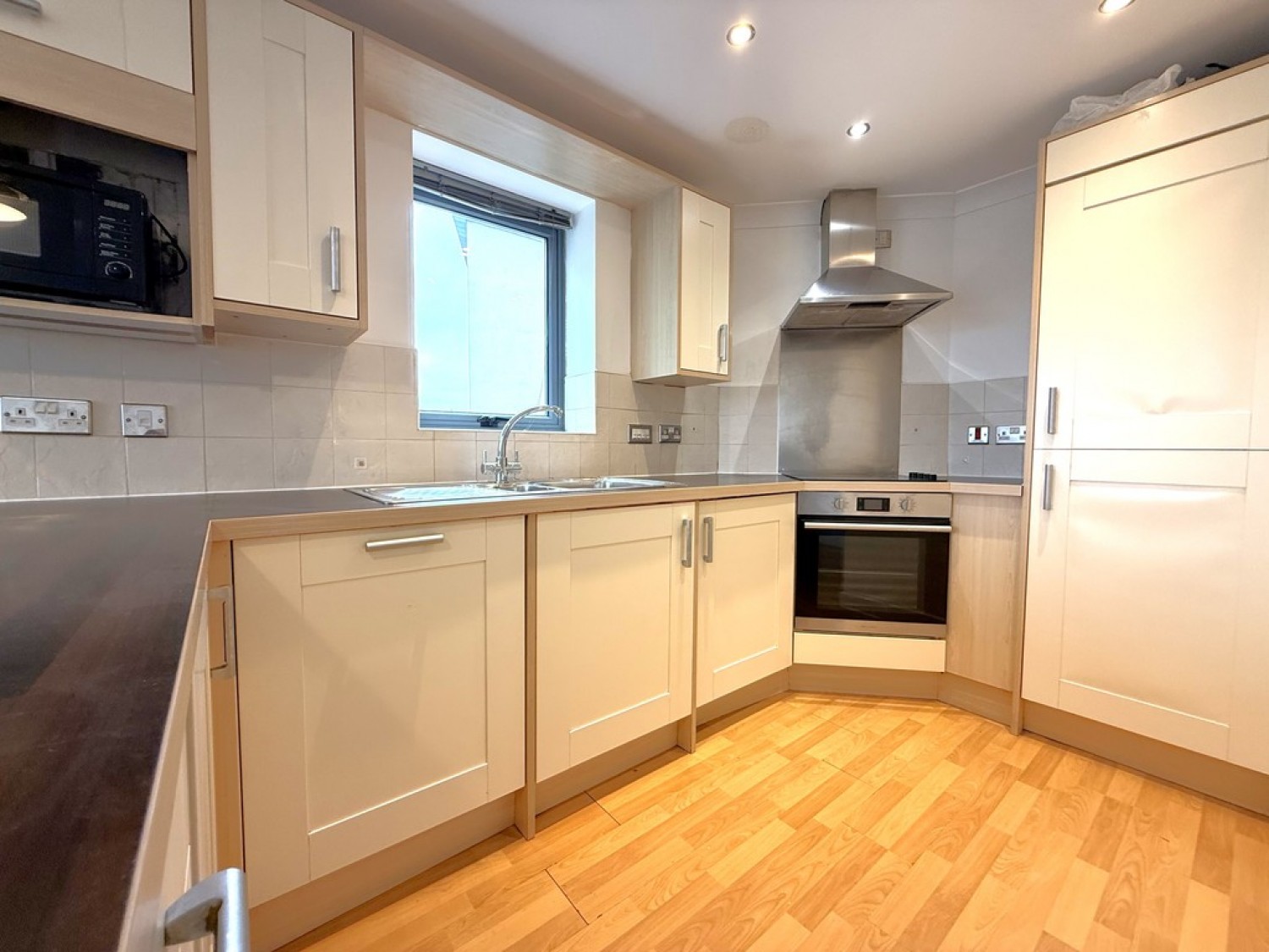 2 bedroom Flat in Ballantyne Drive, Hythe