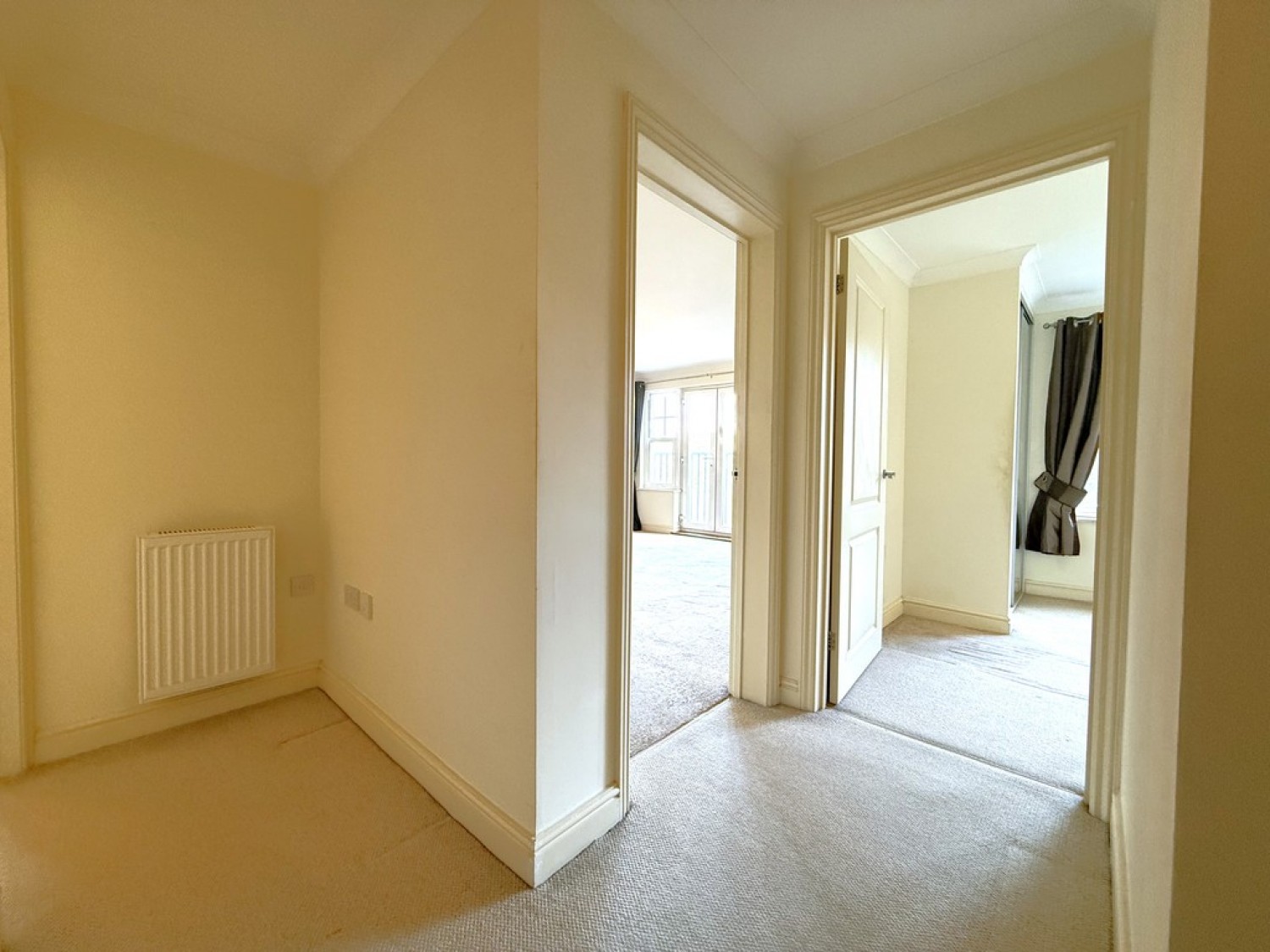 2 bedroom Flat for Letting Salisbury Avenue, Town Centre