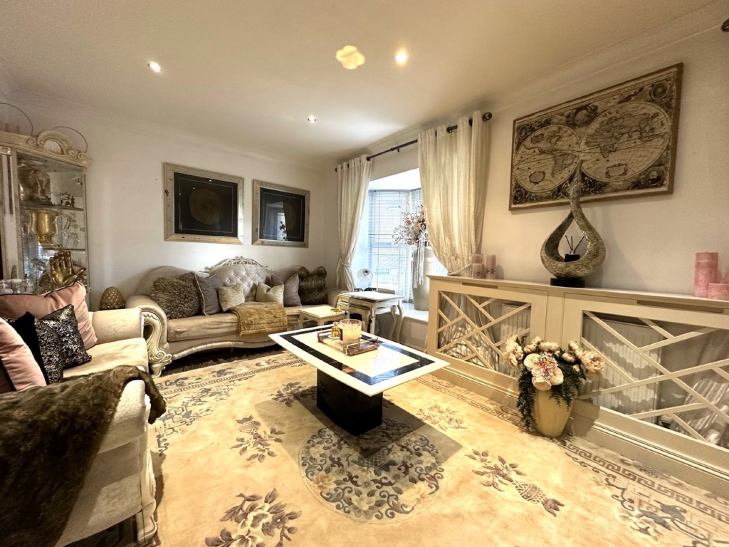 4 bedroom House for Sale Little Woods Mews, North Station