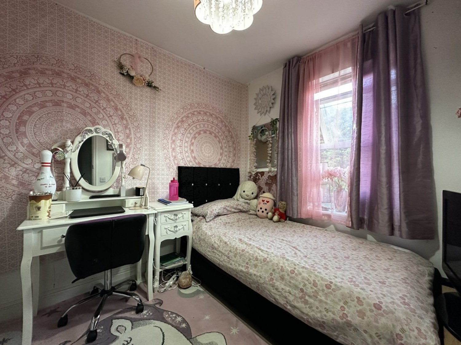 4 bedroom House for Sale Little Woods Mews, North Station