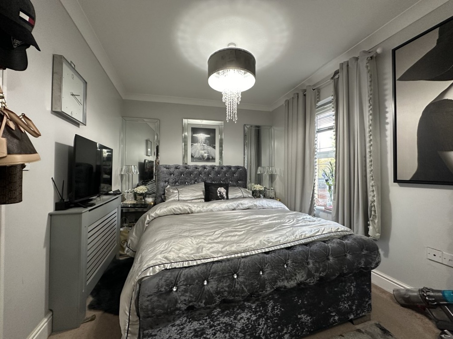 4 bedroom House for Sale Little Woods Mews, North Station