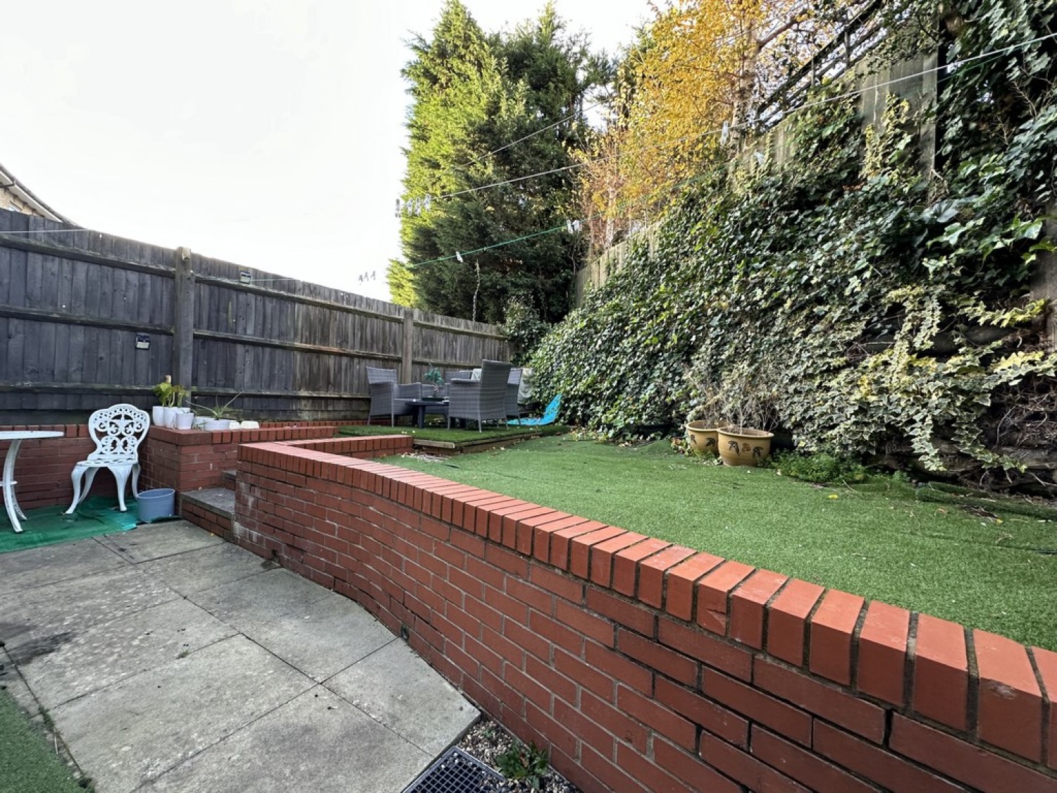 4 bedroom House for Sale Little Woods Mews, North Station