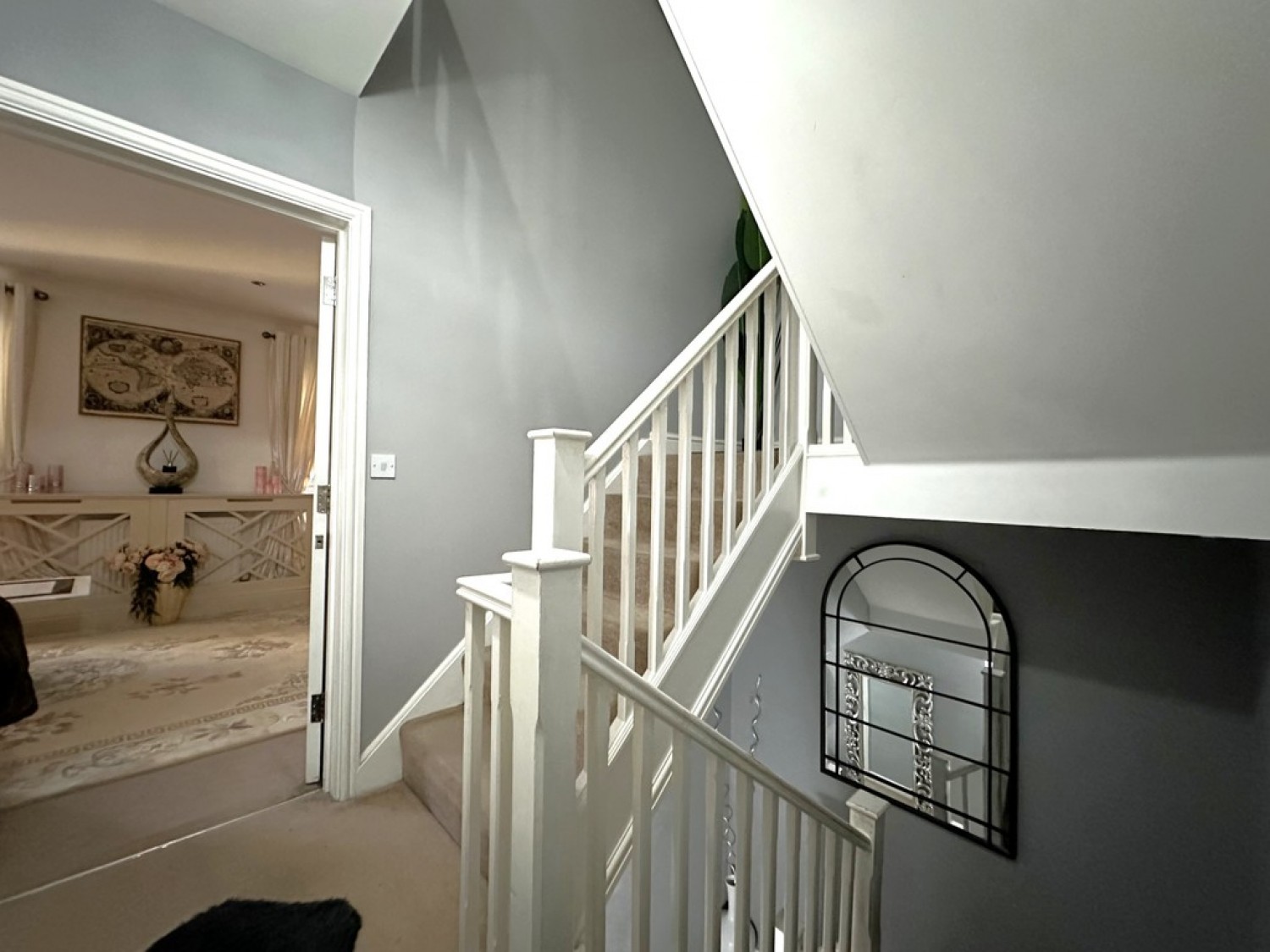4 bedroom House for Sale Little Woods Mews, North Station