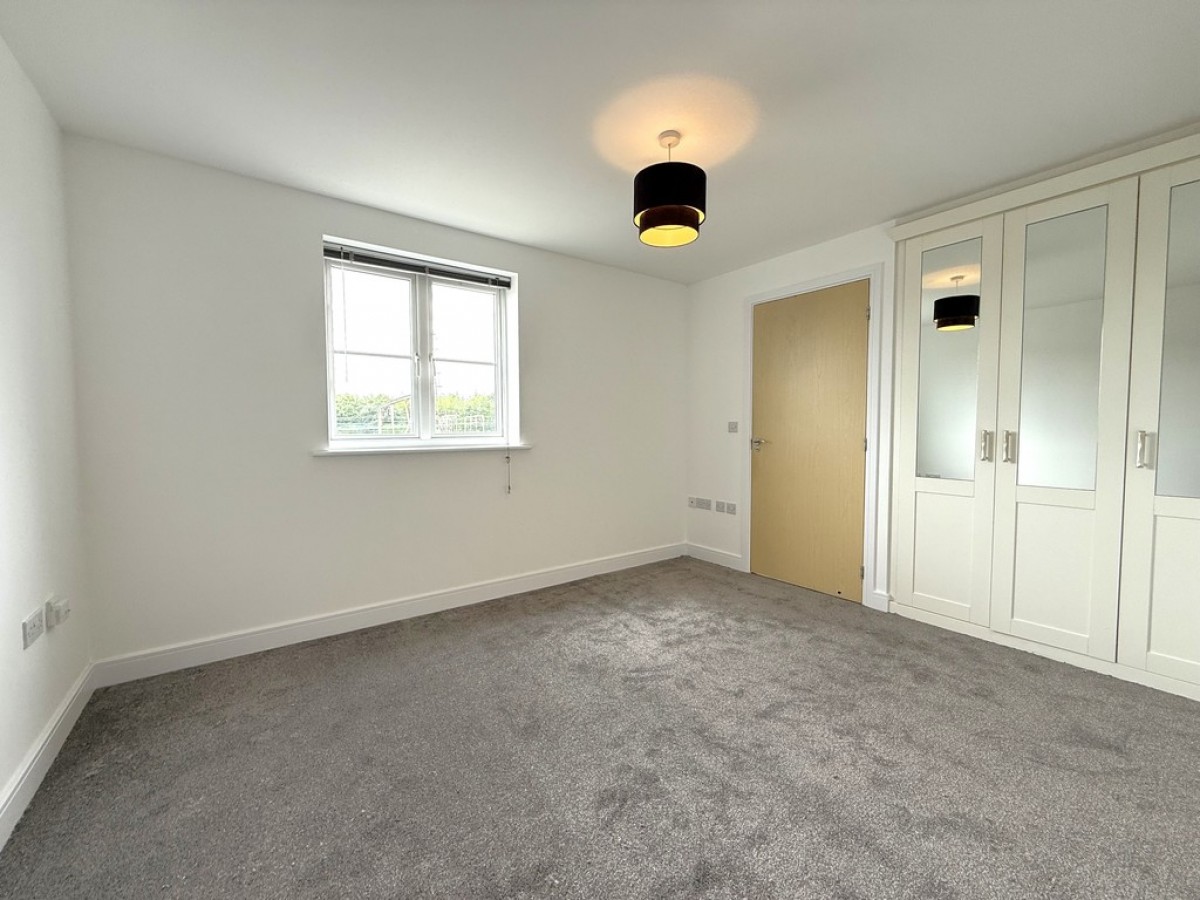 Woods Court, North Station