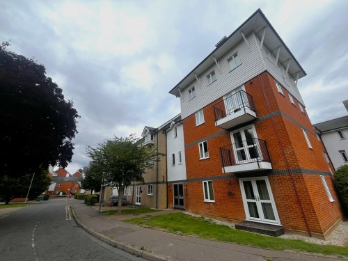 Victoria Chase, North Station Road