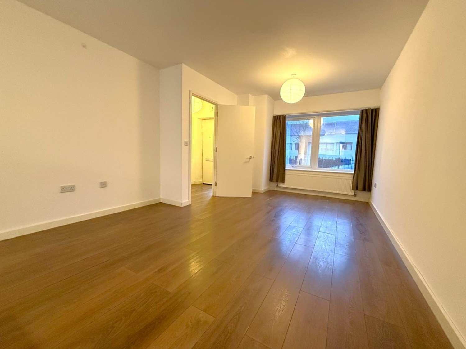 3 bedroom House for Letting Cowper Crescent, Mile End