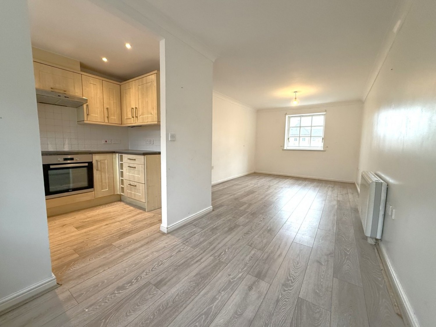 2 bedroom Flat for Sale Albany Gardens, Hythe