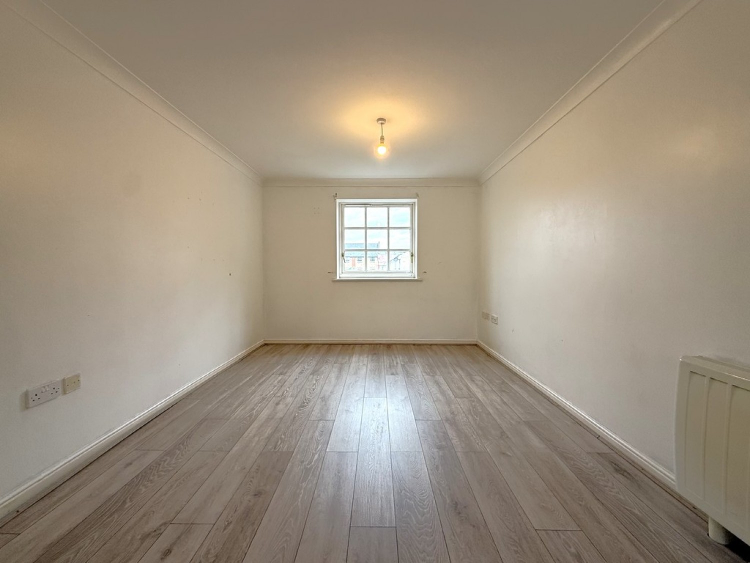2 bedroom Flat for Sale Albany Gardens, Hythe