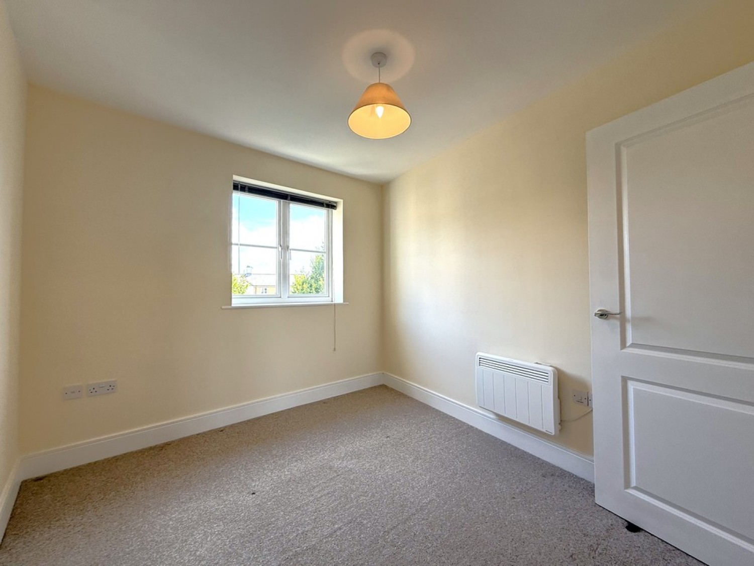 2 bedroom Flat for Sale Aerofoil Grove, North Station