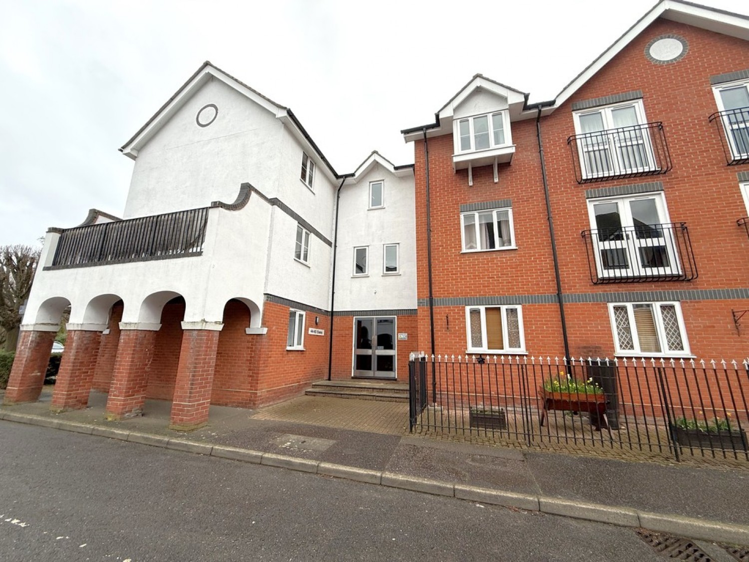 1 bedroom Flat for Sale Victoria Chase, North Station Road