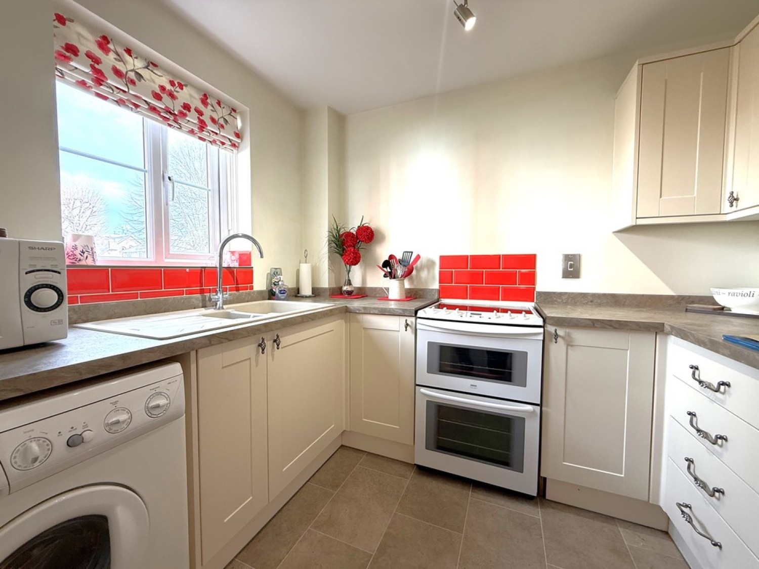 2 bedroom Flat for Sale Victoria Chase, North Station Road