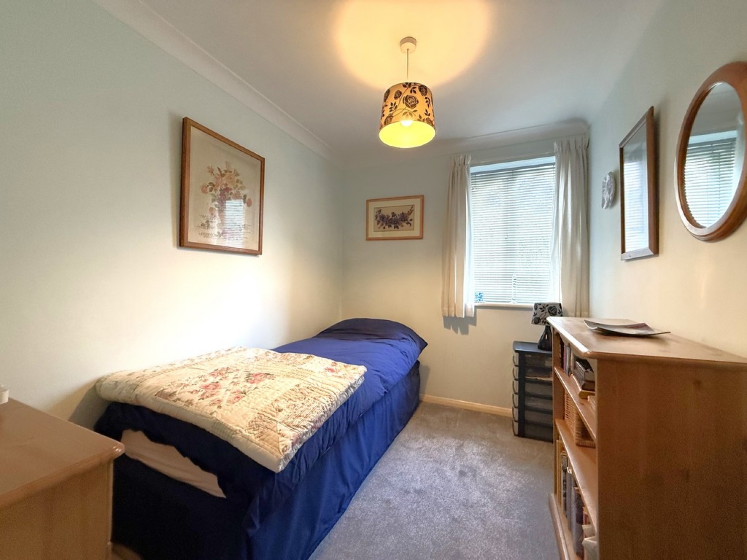 2 bedroom Flat for Sale Victoria Chase, North Station Road