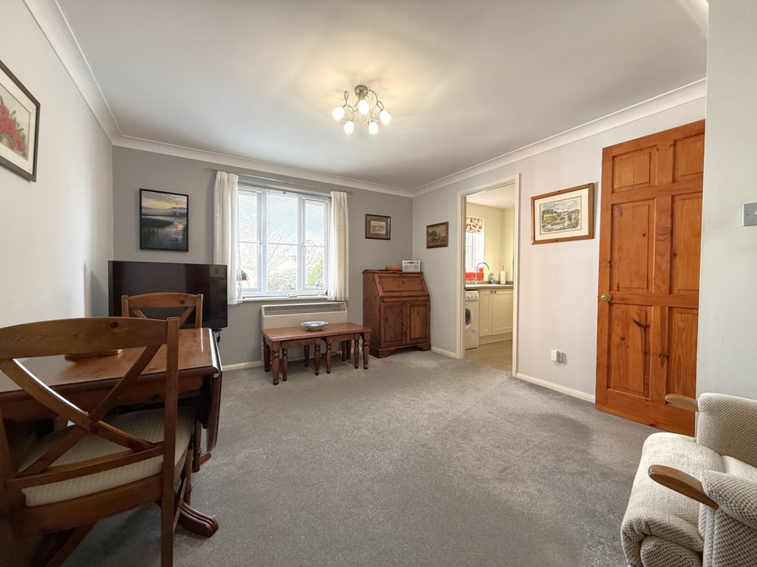 2 bedroom Flat for Sale Victoria Chase, North Station Road