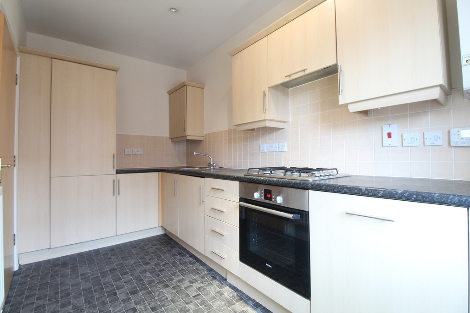 2 bedroom Flat for Sale Chariot Drive, South Colchester