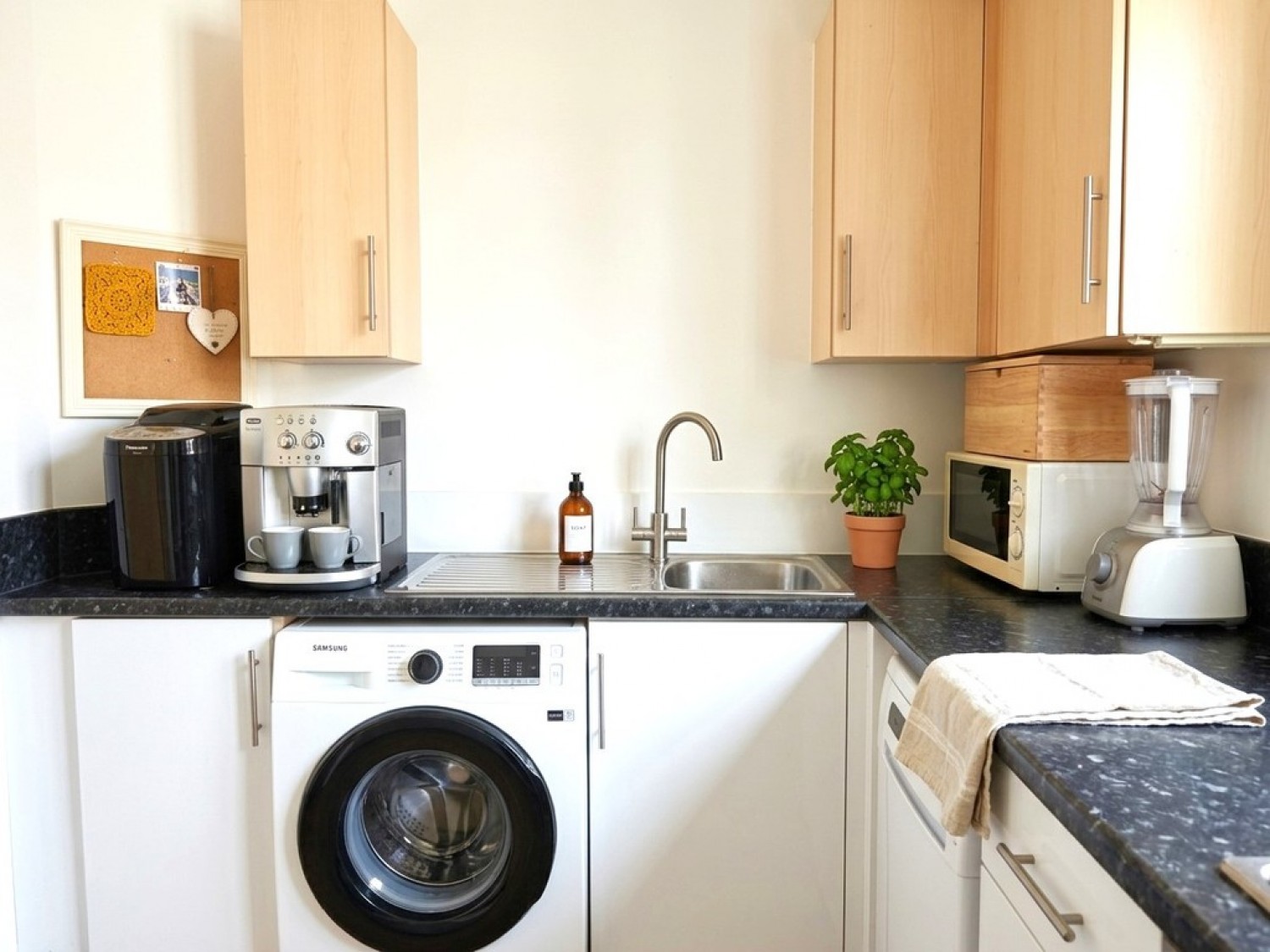2 bedroom Flat for Sale Woods Court, North Station
