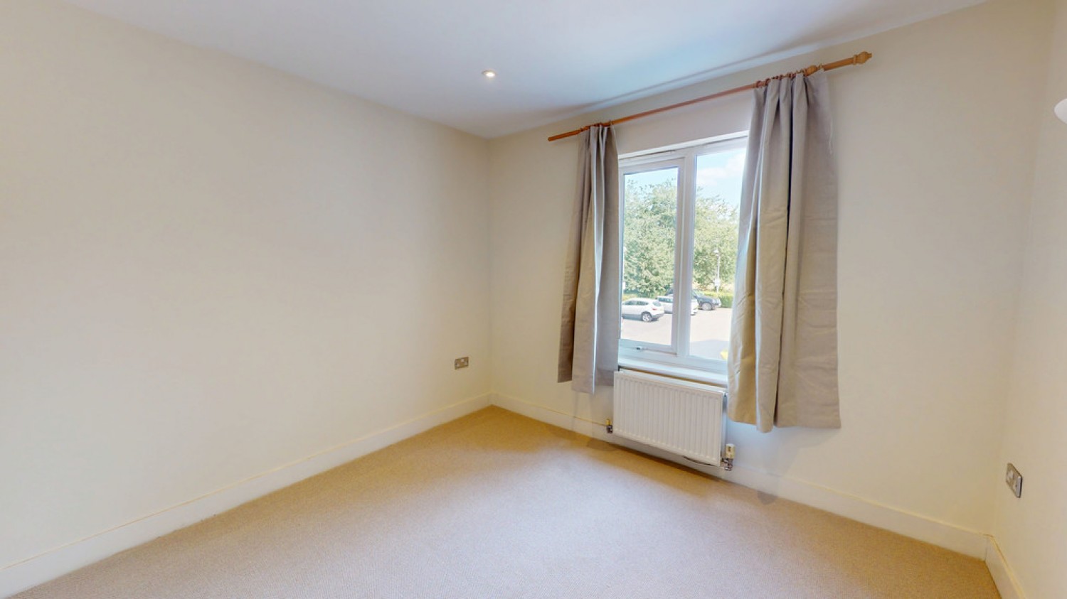 2 bedroom Flat for Letting Providence Park , Princess Elizabeth Way