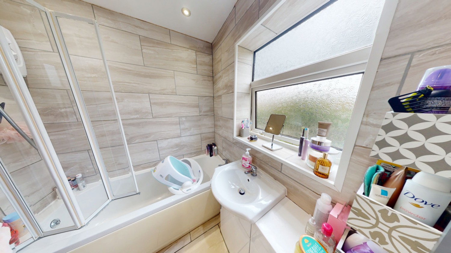 3 bedroom House for Letting Timperley Way, Up Hatherley