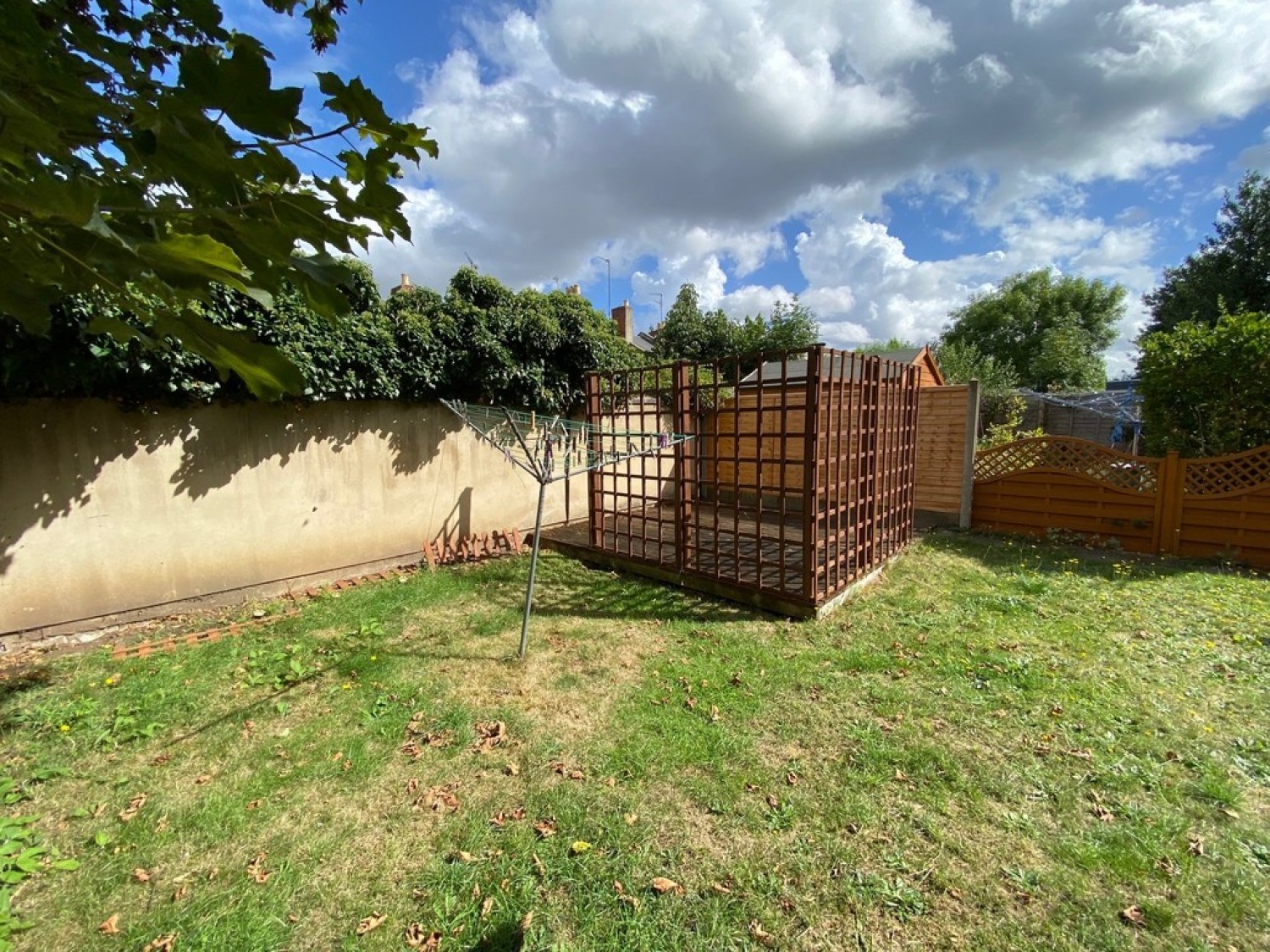 2 bedroom Flat for Letting St Georges Drive, Cheltenham