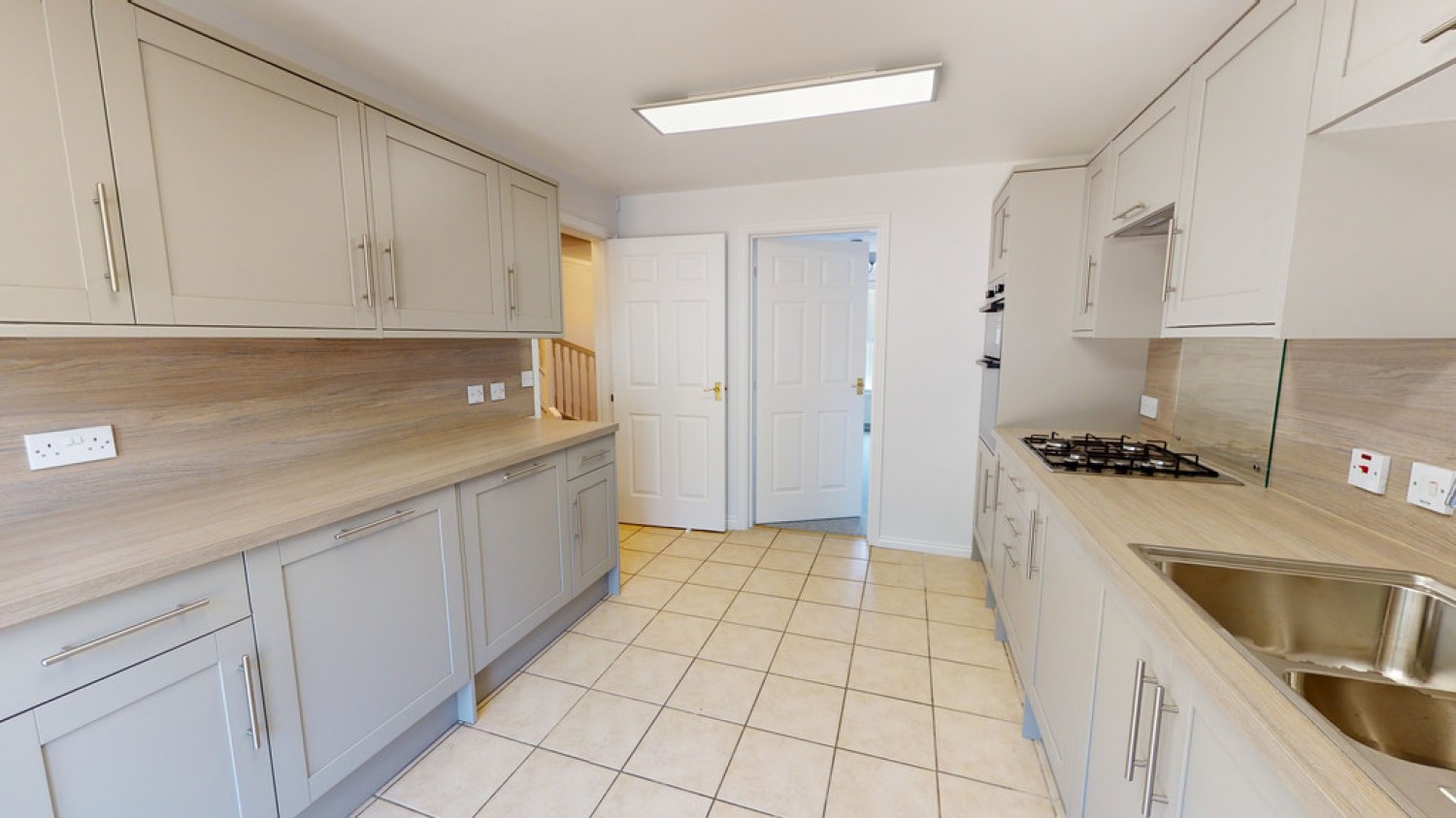 5 bedroom House for Letting Brosnan Drive, Cheltenham