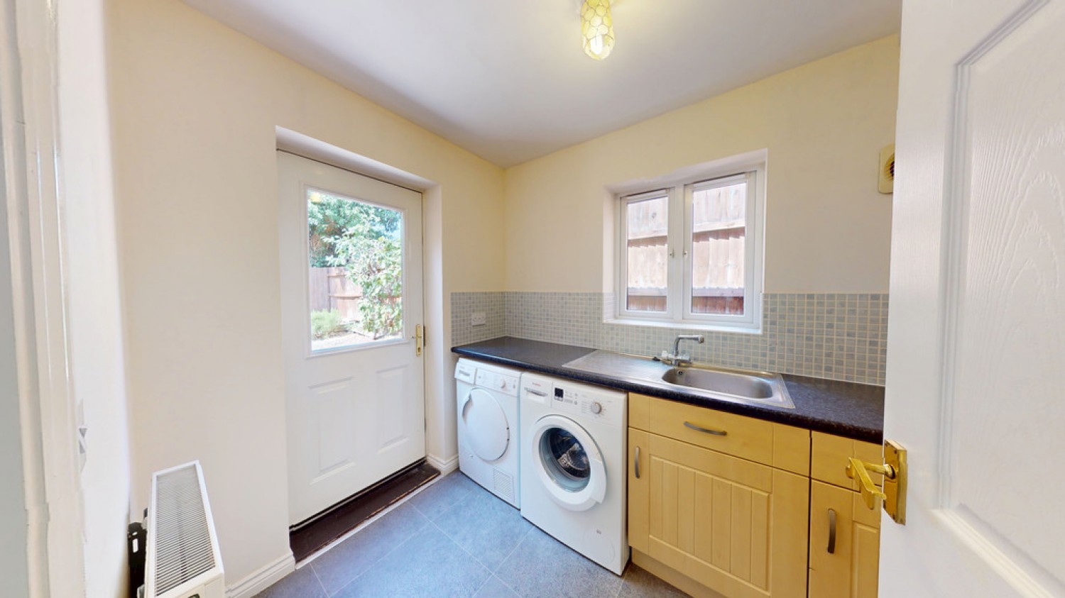 4 bedroom House for Letting Coburn Gardens, Cheltenham