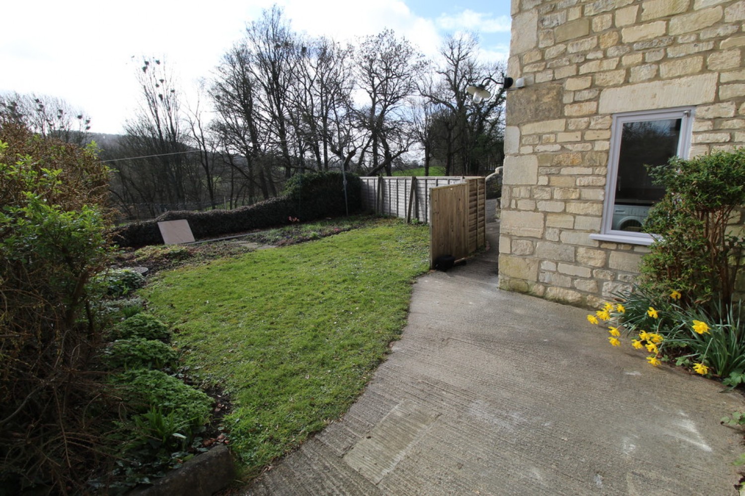 Eagle Cottages, Cheltenham Road