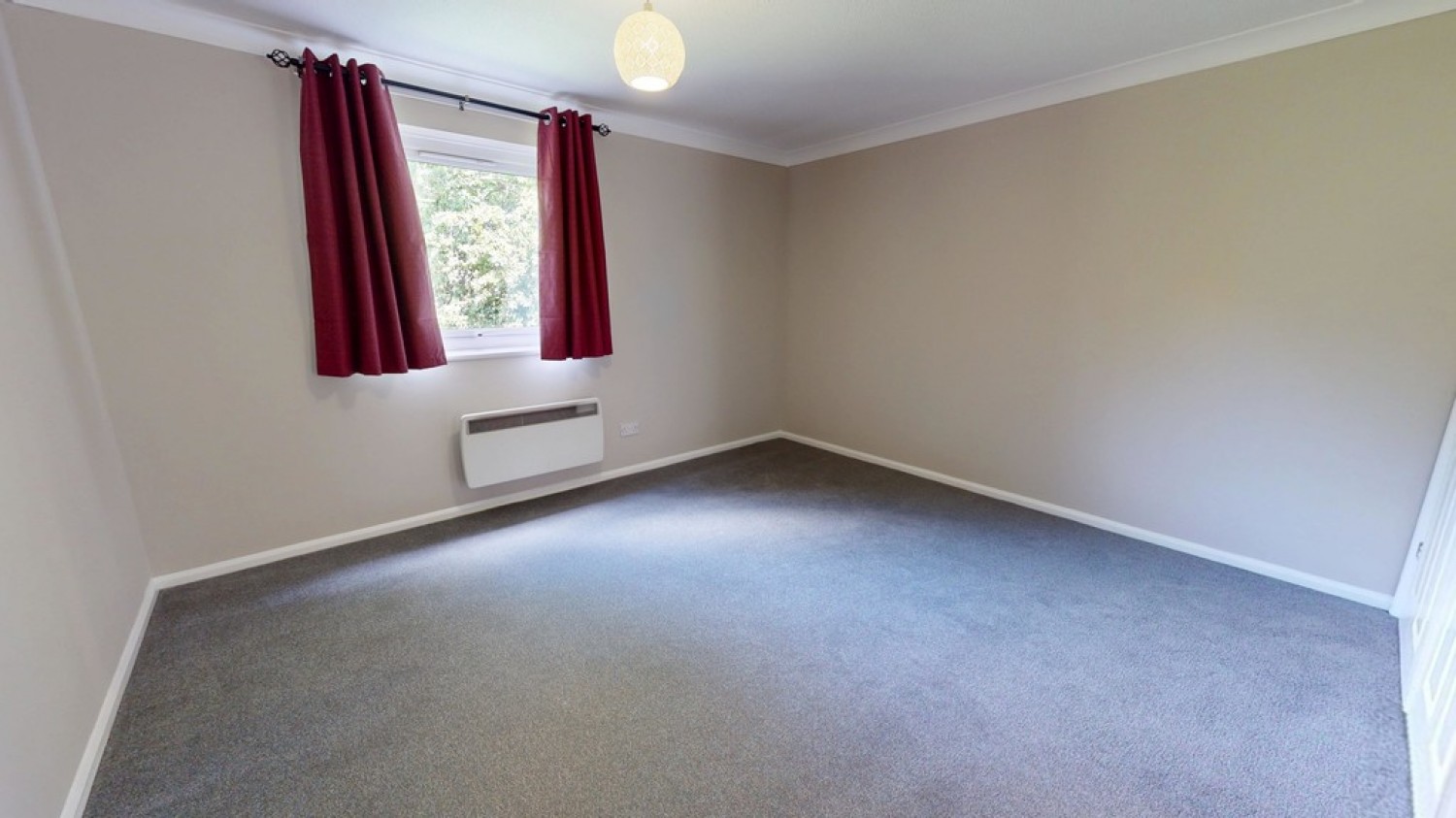 Balmoral Court, King George Close