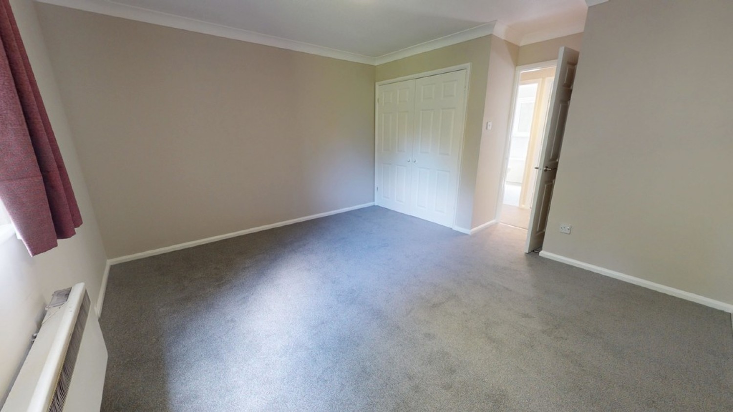 Balmoral Court, King George Close