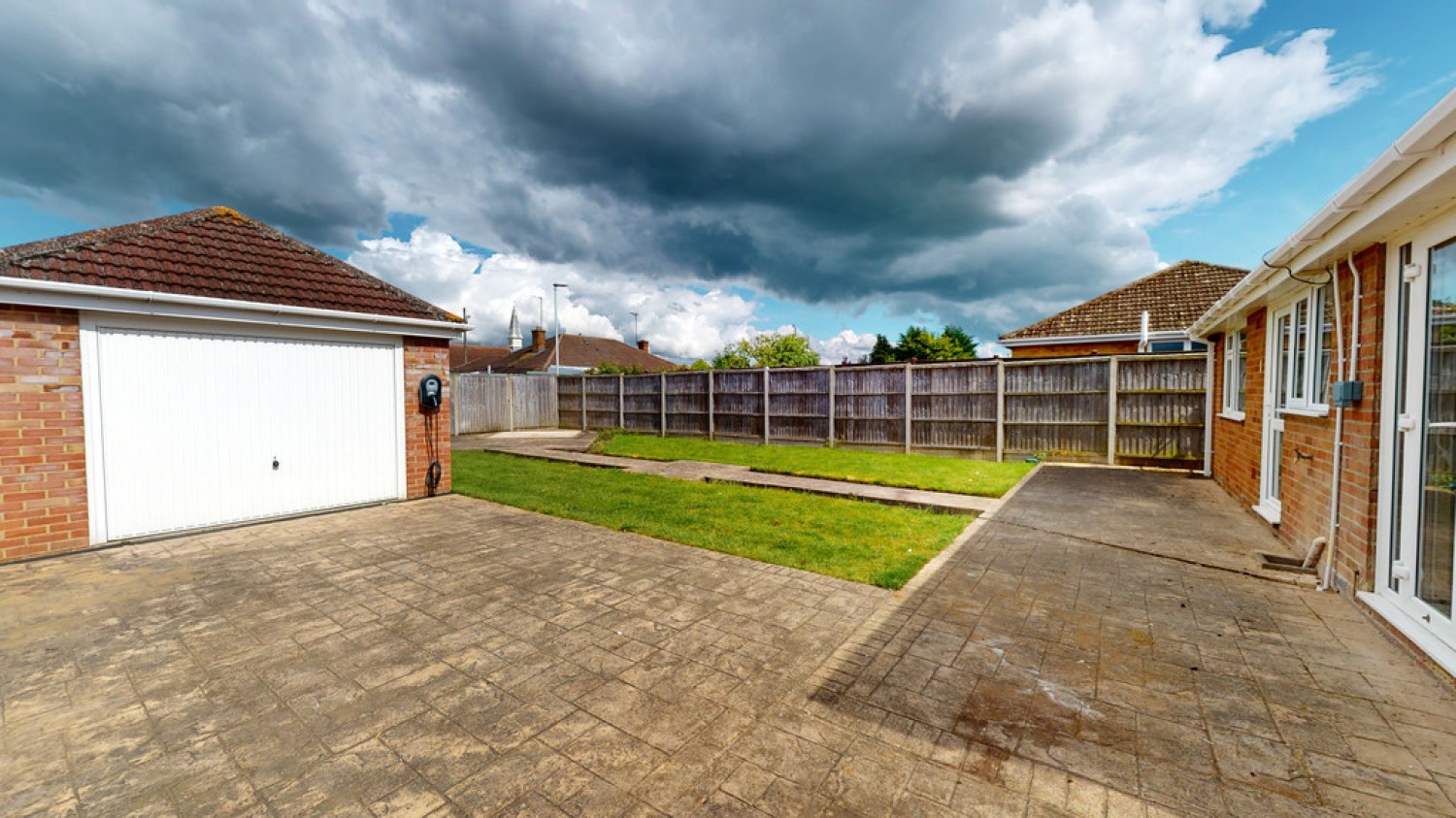 Farmfield Road, Cheltenham
