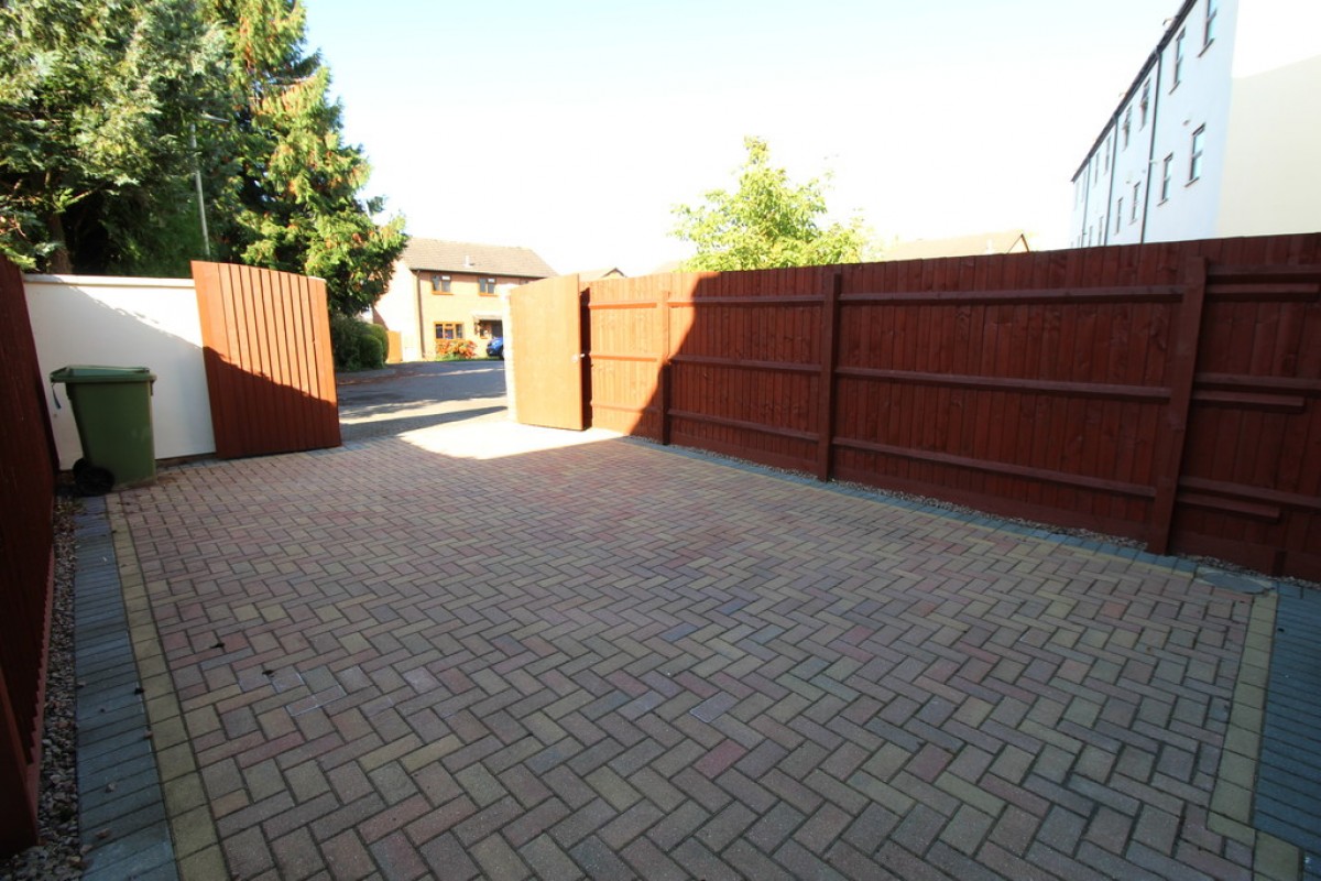 Cleevelands Drive, Pittville