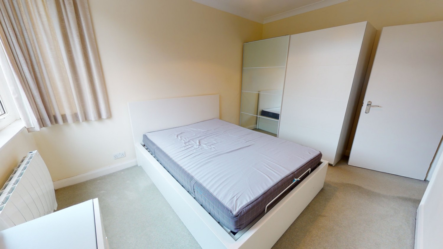 2 bedroom Flat for Letting Eldorado Crescent, Cheltenham