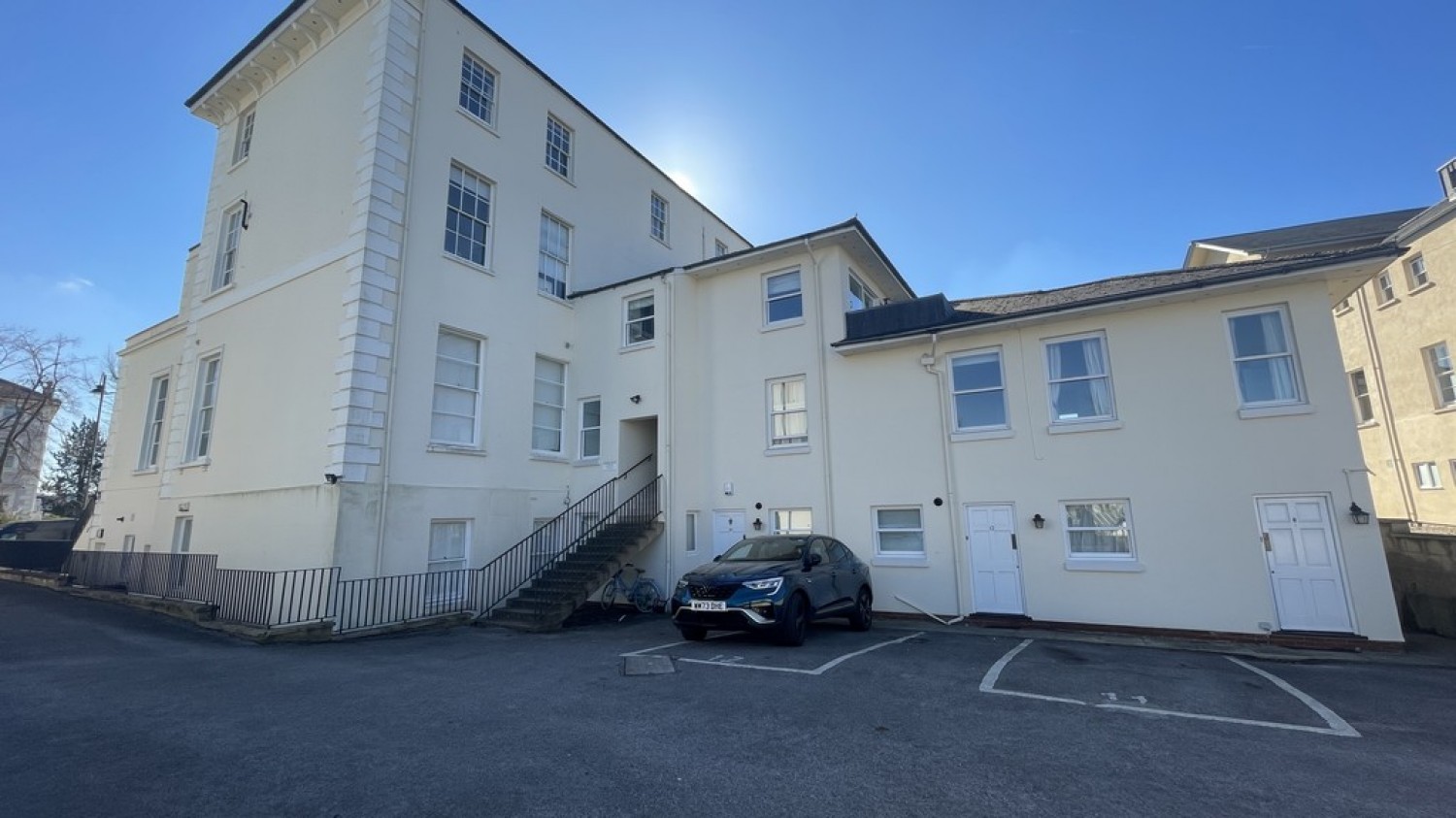 Parabola Road, Cheltenham