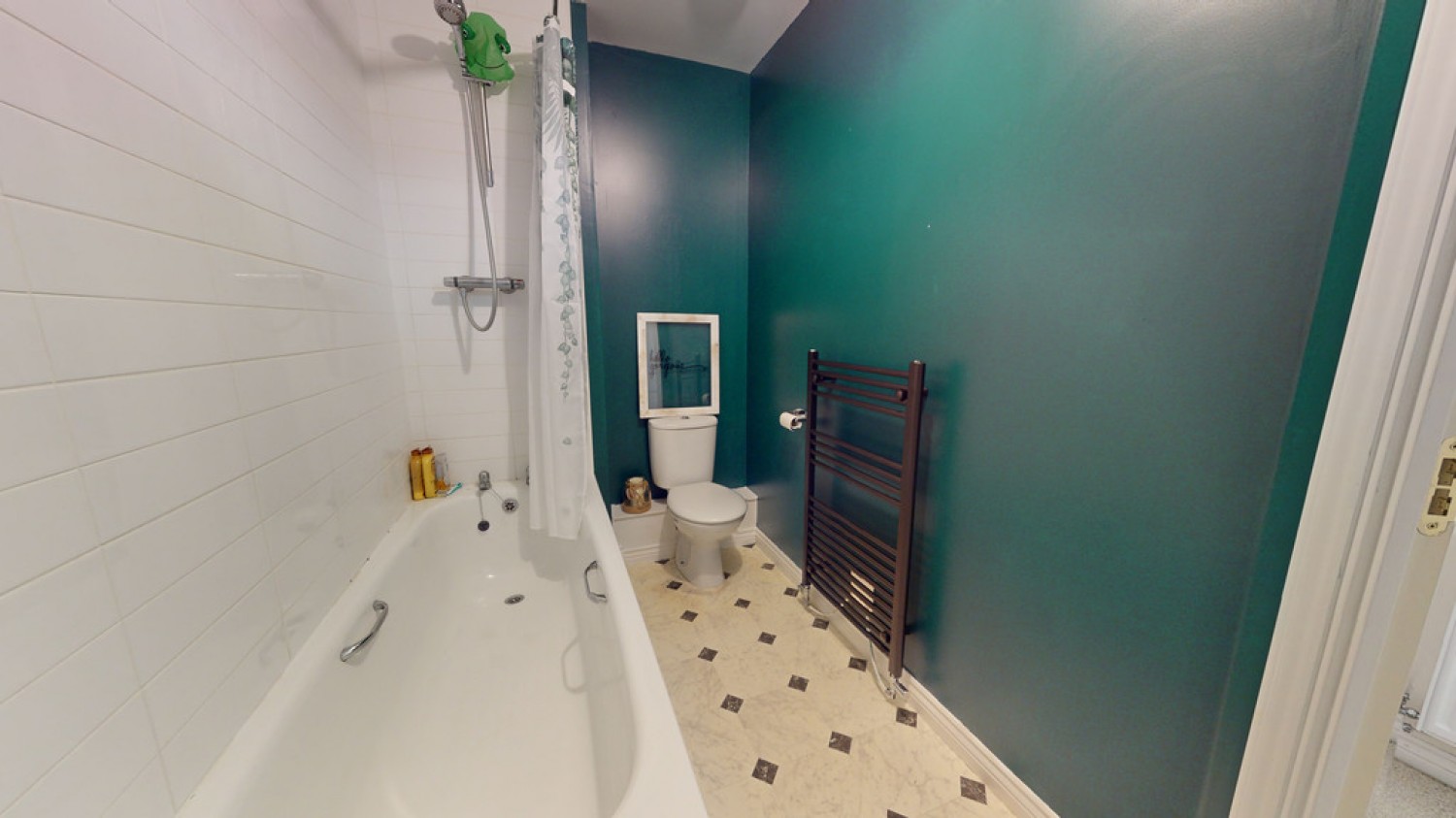 2 bedroom Flat for Letting Kempley Close, Cheltenham, Glos