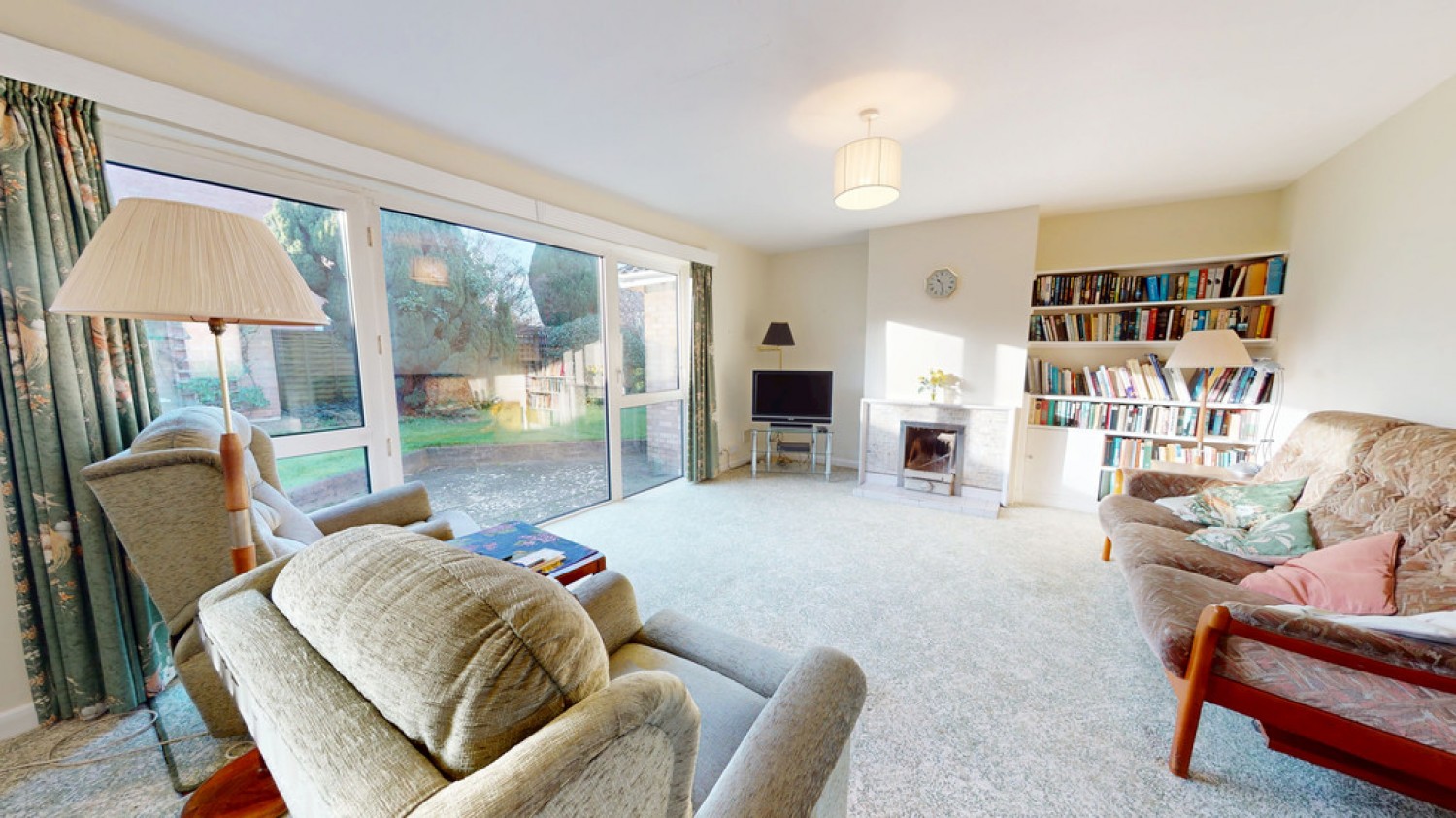 5 bedroom Bungalow for Sale Leckhampton, Cheltenham, GLoucestershire