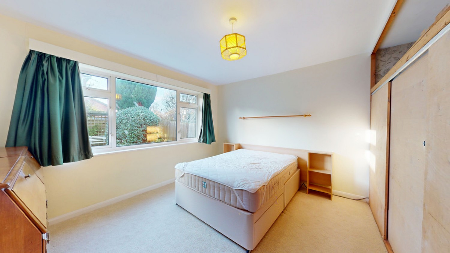 5 bedroom Bungalow for Sale Leckhampton, Cheltenham, GLoucestershire