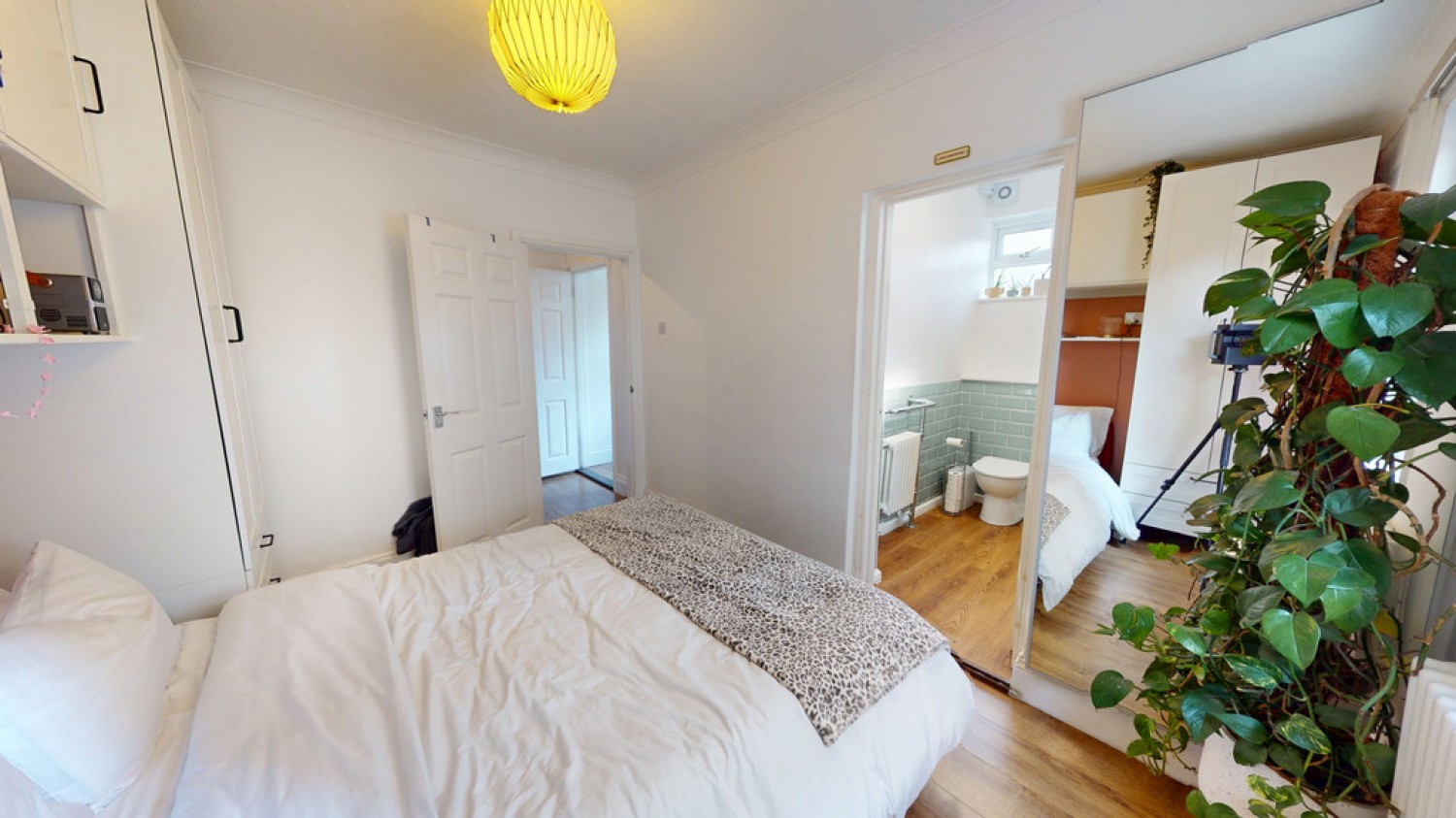 1 bedroom Flat for Letting Pittville Crescent, Cheltenham, Glos