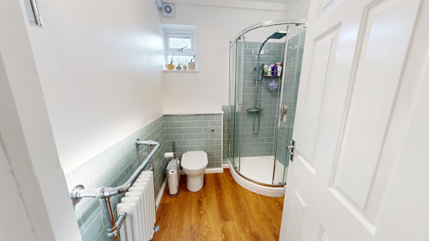 1 bedroom Flat for Letting Pittville Crescent, Cheltenham, Glos