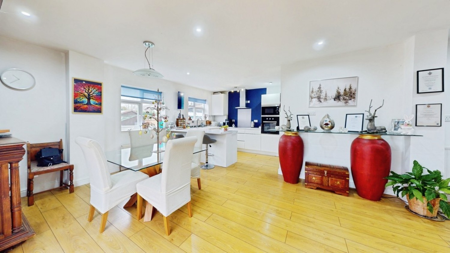 4 bedroom House for Sale Hewlett Road, Cheltenham, Gloucestershire