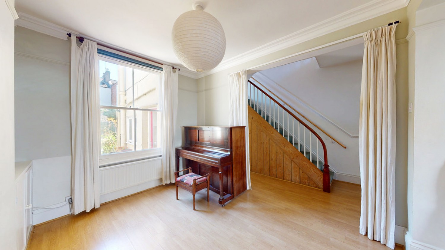2 bedroom House for Sale Brighton Road, Cheltenham, Gloucestershire