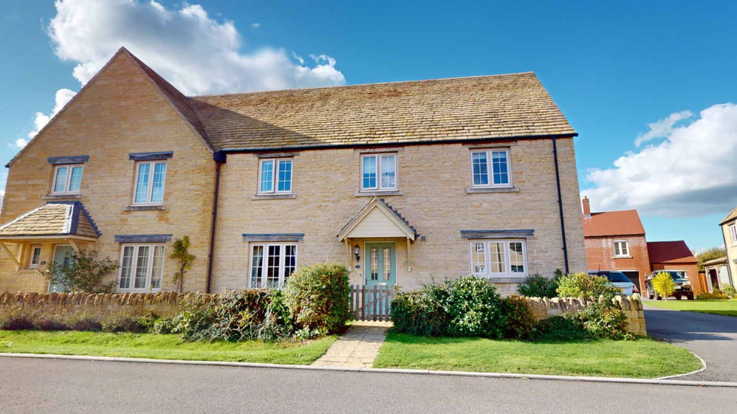 Field View Lane, Witcombe, Gloucestershire