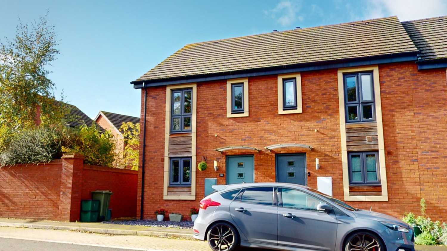 2 bedroom House for Sale Jodami Crescent, Cheltenham, Gloucestershire
