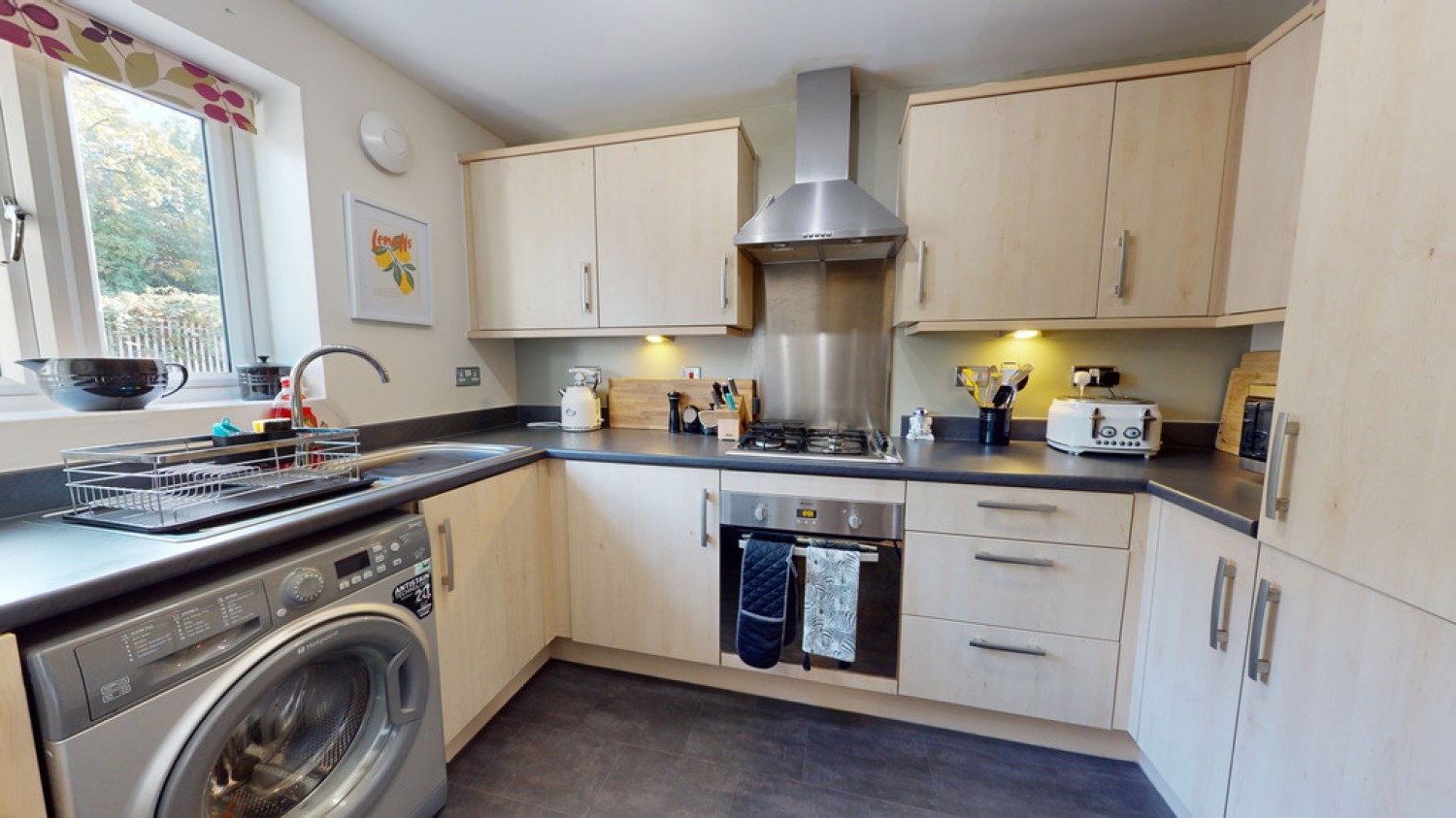 2 bedroom House for Sale Jodami Crescent, Cheltenham, Gloucestershire