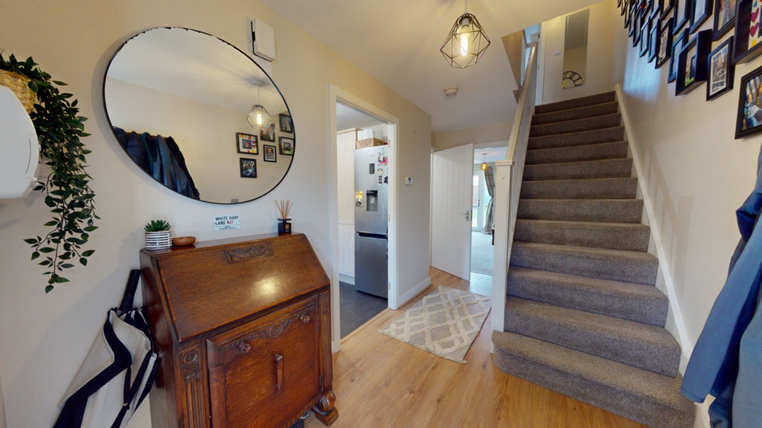 2 bedroom House for Sale Jodami Crescent, Cheltenham, Gloucestershire